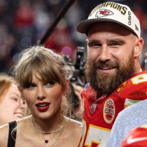 Body language expert reveals truth behind Taylor Swift’s “interesting behavior” at Super Bowl