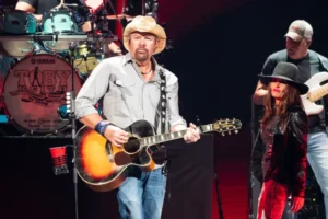 Toby Keith Breaks Unexpected News During Cancer Battle