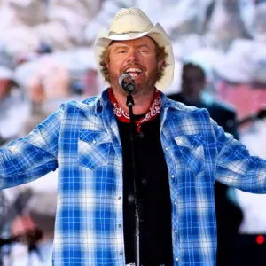 Country Legend Toby Keith’s Final Performances Just 2 Months before His Passing — Video