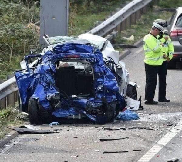 Police found the body of a 34-year-old woman, crushed in a car accident. They took her phone, but what they saw when they opened her Facebook page left them speechless! Here’s the last thing she did before she died: Check the comments below